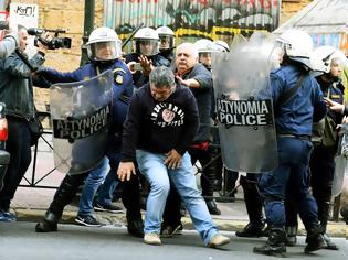 Φωτογραφία για Αστυνομικοί της ΥΜΕΤ στο bloko.gr για τα επεισόδια: Δεν αντέχαμε άλλο...