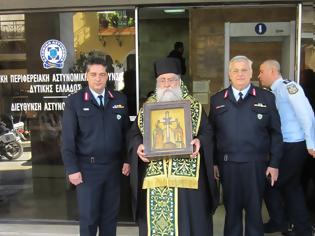 Φωτογραφία για Υποδοχή του Τιμίου Ξύλου στη Γενική Περιφερειακή Αστυνομική Διεύθυνση Δυτικής Ελλάδας