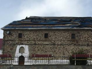 Φωτογραφία για Γρεβενά: Μεγάλες καταστροφές από ανεμοθύελλα - «Ξηλώθηκε» σκεπή εκκλησίας στο Γήλοφο
