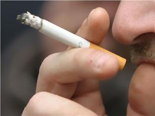 Φωτογραφία για Αναπόσπαστο κομμάτι του Έλληνα το τσιγάρο - Μόνο το 39% σκέφτεται να το κόψει