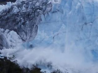 Φωτογραφία για Αργεντινή: Καταρρέει ο τεράστιος παγετώνας Perito Moreno