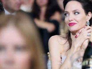Φωτογραφία για Νυφούλα θα ντυθεί η Angelina Jolie! – Τέταρτος γάμος για την ηθοποιό