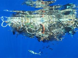 Φωτογραφία για Συναγερμός για τον Ειρηνικό Ωκεανό που «πλημμύρισε» από 79.000 τόνους πλαστικών