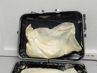 Φωτογραφία για 11 κιλά ηρωίνη κρυμμένα σε βαλίτσα στο Ελευθέριος Βενιζέλος (φωτογραφίες)