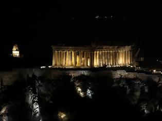 Φωτογραφία για Απόψε η «Ώρα της Γης»: Εμβληματικά μνημεία στο σκοτάδι