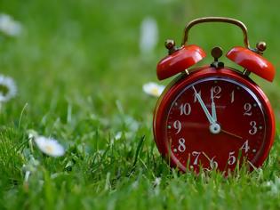 Φωτογραφία για Αλλαγή ώρας 2018: Δείτε πότε αλλάζει η ώρα και θα γυρίσουμε τα ρολόγια μια ώρα μπροστά