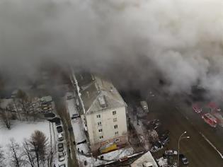 Φωτογραφία για Εφιαλτικές διαστάσεις παίρνει η τραγωδία με την πυρκαγιά στο εμπορικό κέντρο της Ρωσίας