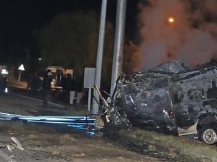 Φωτογραφία για Φρικτό δυστύχημα στην Τουρκία: 17 άνθρωποι κάηκαν ζωντανοί σε φλεγόμενο λεωφορείο