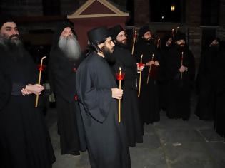 Φωτογραφία για Άγιον Όρος: Μεγάλη Εβδομάδα στις Σκήτες και στα Μοναστήρια