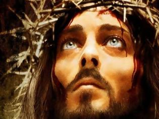 Φωτογραφία για «Ο Ιησούς από τη Ναζαρέτ»: Το τρικ του σκηνοθέτη με το βλέμμα του Πάουελ που δεν παρατήρησε κανείς [photos]