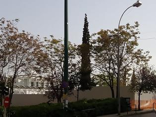 Φωτογραφία για «Εξαφανίστηκε» το πάρκο μπροστά από την αμερικανική πρεσβεία