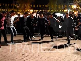 Φωτογραφία για Συγκλονιστικό: Πόντιοι αφιερώνουν τον σέρρα χορό στη μνήμη του αδικοχαμένου πιλότου Γιώργου Μπαλταδώρου