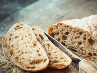 Φωτογραφία για Νέα έρευνα: Ποια ώρα της ημέρας μπορείτε να τρώτε ψωμί για να χάσετε βάρος;