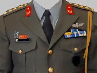 Φωτογραφία για Απατεώνας με στολή... συνταγματάρχη