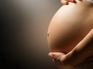Φωτογραφία για Εγκυμοσύνη: Παρακεταμόλη και ιβουπροφαίνη μειώνουν τη γονιμότητα των απογόνων