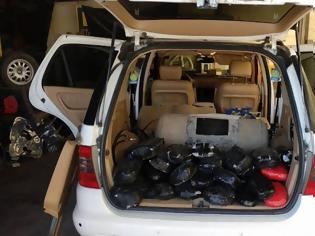 Φωτογραφία για Έκρυψαν 32 κιλά ναρκωτικών στο ρεζερβουάρ και στο πορτ μπαγκάζ