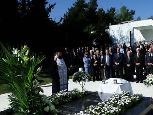 Φωτογραφία για Τελέστηκε το μνημόσυνο για τα 20 χρόνια από το θάνατο του Κωνσταντίνου Καραμανλή