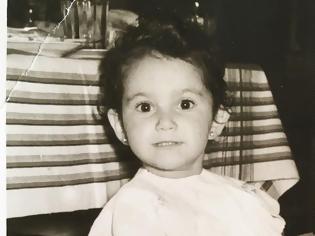 Φωτογραφία για Αναγνωρίζετε την Ελληνίδα τραγουδίστρια στην παιδική της ηλικία;