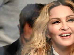 Φωτογραφία για Έχασε στο δικαστήριο η Madonna- Σε δημοπρασία προσωπικά της αντικείμενα