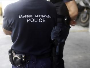 Φωτογραφία για Απόφαση απόταξης του ειδικού φρουρού που κατηγορήθηκε για κλοπή όπλου συναδέλφου του