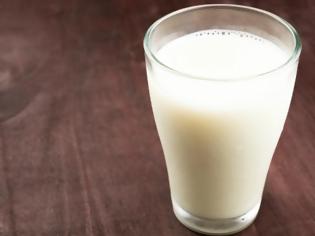 Φωτογραφία για Τέσσερις τρόποι να χρησιμοποιήσετε το ληγμένο γάλα