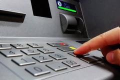 Capital controls: Έρχεται νέα χαλάρωση- Πόσα χρήματα θα μπορούμε να τραβήξουμε