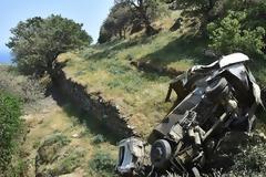 Συγκλονιστικές εικόνες από το τραγικό δυστύχημα με το απορριμματοφόρο στην Τήνο