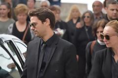 Αποστόλης Τότσικας: Θλίψη και βουβός πόνος στην κηδεία του πατέρα του, Γιάννη Τότσικα [photos]
