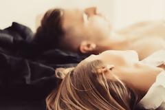 Γιατί τελικά οι γυναίκες είναι πιο ευτυχισμένες με έναν λιγότερο όμορφο άντρα