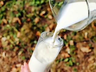 Φωτογραφία για Πόσο γάλα πρέπει να πίνουμε τελικά και ποιο απ’ όλα είναι το καλύτερο;