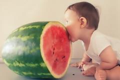 Βρεφική διατροφή: Τροφές που ούτε φανταζόσουν πως δεν πρέπει να δίνεις στο μικρό σου!