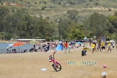 Στις παραλίες γιόρτασαν οι Έλληνες την Πρωτομαγιά – Εκατοντάδες ψησταριές στην Καραθώνα Ναυπλίου… [photos+video]