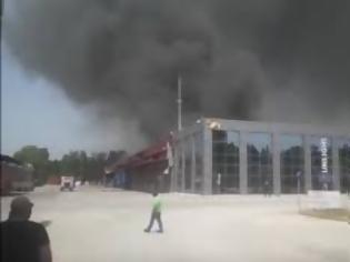 Φωτογραφία για Mεγάλη φωτιά σε εργοστάσιο στην Ξάνθη - Εκκενώνονται οικισμοί (ΒΙΝΤΕΟ)