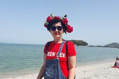 To κορίτσι του Μάη, σήμερα Πρωτομαγιά στη Βόνιτσα (φωτο: Στέλλα Λιάπη)