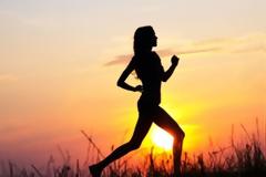 Αυτές είναι οι πέντε συνήθειες που επιμηκύνουν κατά 10 χρόνια τη ζωή σου