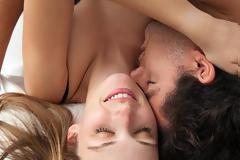 «Χάπια του έρωτα»: Τι έδειξε μεγάλη έρευνα για την αλλαγή της ερωτικής ζωής των Ελλήνων μετά τη χρήση τους