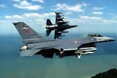 Τουρκία: Απέλυσαν 300 πιλότους F-16 και “τρέχουν” να αγοράσουν αντιαεροπορικά