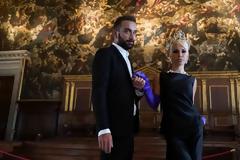 Ο Mr. Travel οδηγεί την καλεσμένη του Νατάσα Καλογρίδη στην Βενετία!