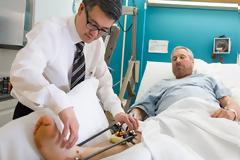 Τι είναι ο Φυσίατρος; Για ποιους λόγους πρέπει να τον επισκεφτείτε;