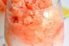 Χιονισμένο καρπούζι με γεύση καρύδας