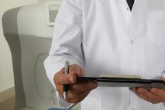 Γιατροί μεγάλου νοσοκομείου σε παράνομο κύκλωμα με αντικαρκινικά φάρμακα