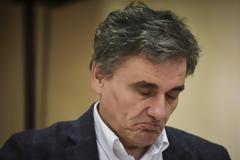 Η «συνθηκολόγηση» Τσακαλώτου οριστικοποιεί τις περικοπές στις συντάξεις από το 2019