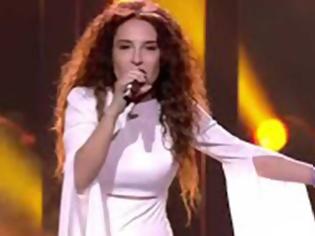 Φωτογραφία για Eurovision 2018: Η δεύτερη πρόβα της Γιάννας Τερζή με βαμμένο μπλε χέρι