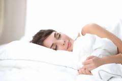 Αυτή είναι σύμφωνα με την επιστήμη η πιο κοινή λέξη που λένε οι άνθρωποι στον ύπνο τους!