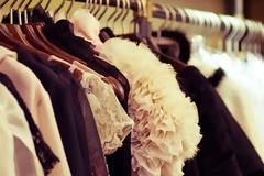 Πώς να αποθηκεύσετε σωστά τα χειμωνιάτικα ρούχα σας. Ποια λάθη να αποφύγετε