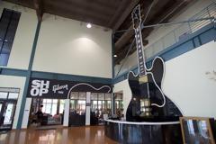 Gibson: Η εταιρεία που έγινε συνώνυμο της rock