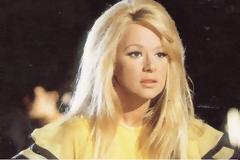 «Ο Τύπος της εποχής δημιούργησε την κόντρα μου με την Αλίκη Βουγιουκλάκη»