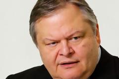 Ε. ΒΕΝΙΖΕΛΟΣ: Η ΚΥΒΕΡΝΗΣΗ ΔΕΝ ΘΑ ΠΕΣΕΙ ΑΝ ΔΕΝ ΨΗΦΙΣΤΕΙ ΤΟ ΝΟΜΟΣΧΕΔΙΟ ΓΙΑ ΤΗΝ ΑΝΑΔΟΧΗ