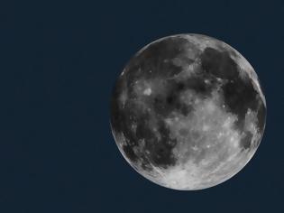 Φωτογραφία για Μοναδικό βίντεο: Ρώσος κοσμοναύτης «τράβηξε» τη δύση της Σελήνης
