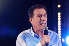 Πανευτυχής ο Δάκης: Ξανανέβηκε στη σκηνή μετά το πρόβλημα υγείας